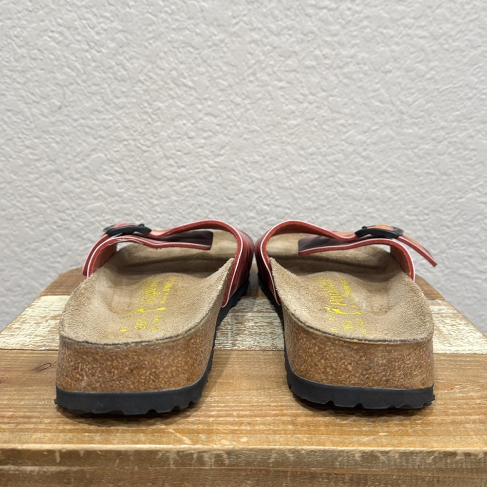 Birkenstock Rose Patterned Sandals - Picture 4 of 6